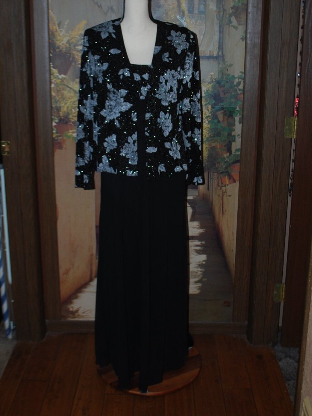 Beautiful 2-pc. Long Black & White Dress - 12P